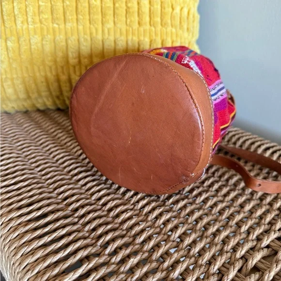 Stylish Pink and Brown Women's Bucket Bag - Picture 3 of 9